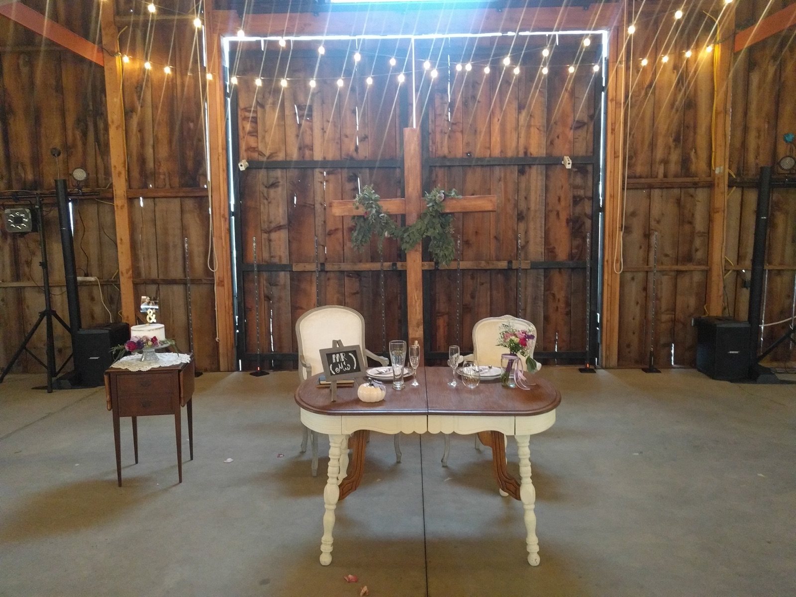 Jessica & Mark's Turlock Barn Wedding Under the String Lights