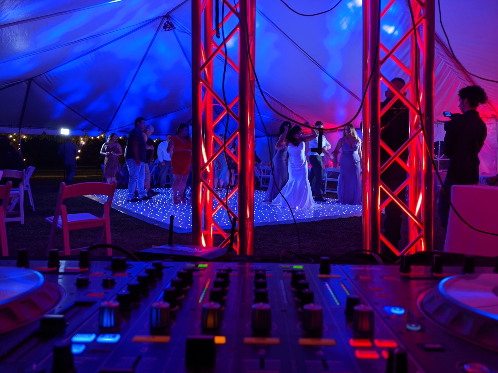 Rachel & Kevin's Livermore Tented Wedding Under the Lights