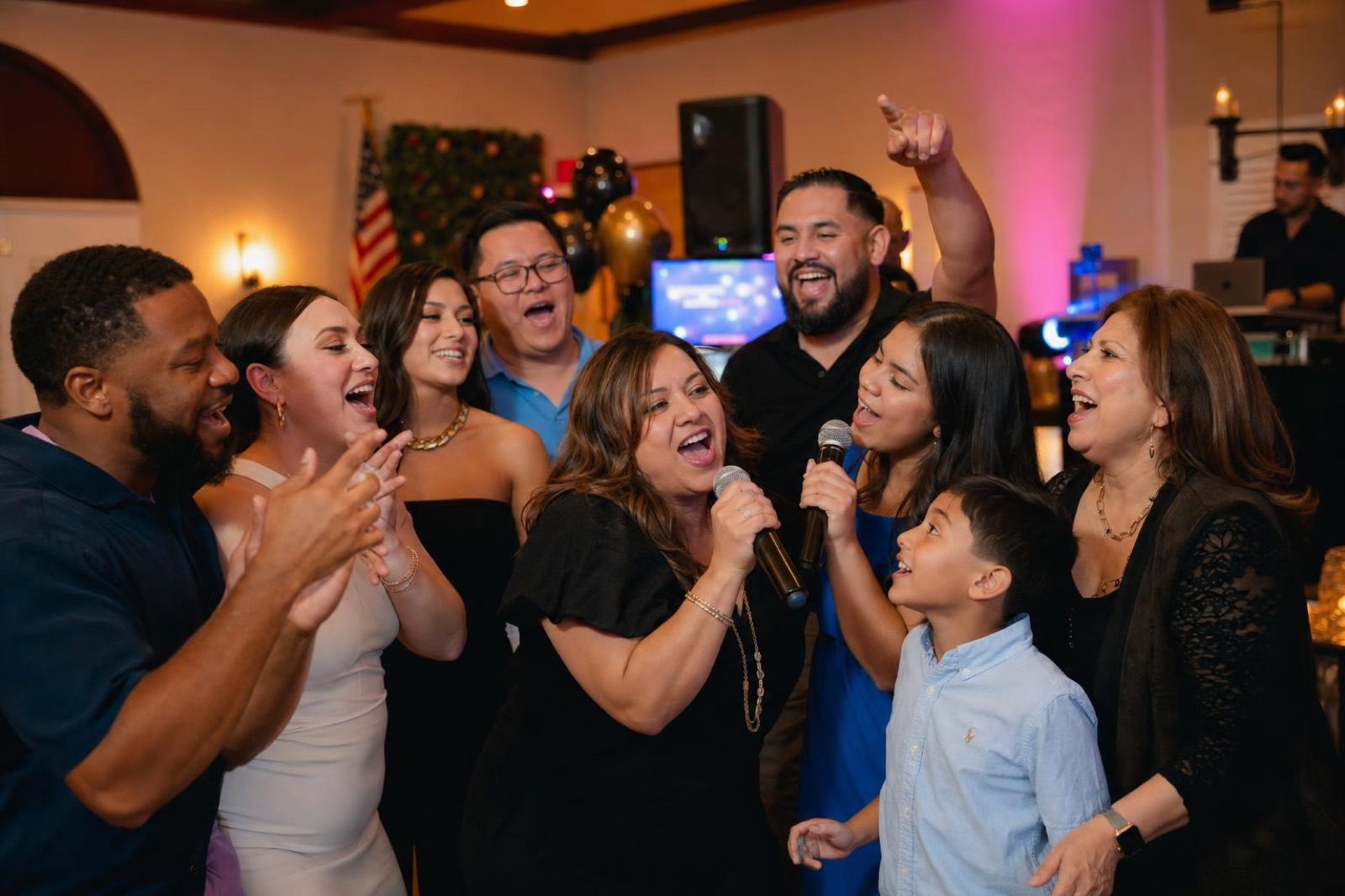 Why Your Sweetheart Table Placement Affects Whether People Dance — Modern Wedding DJs
