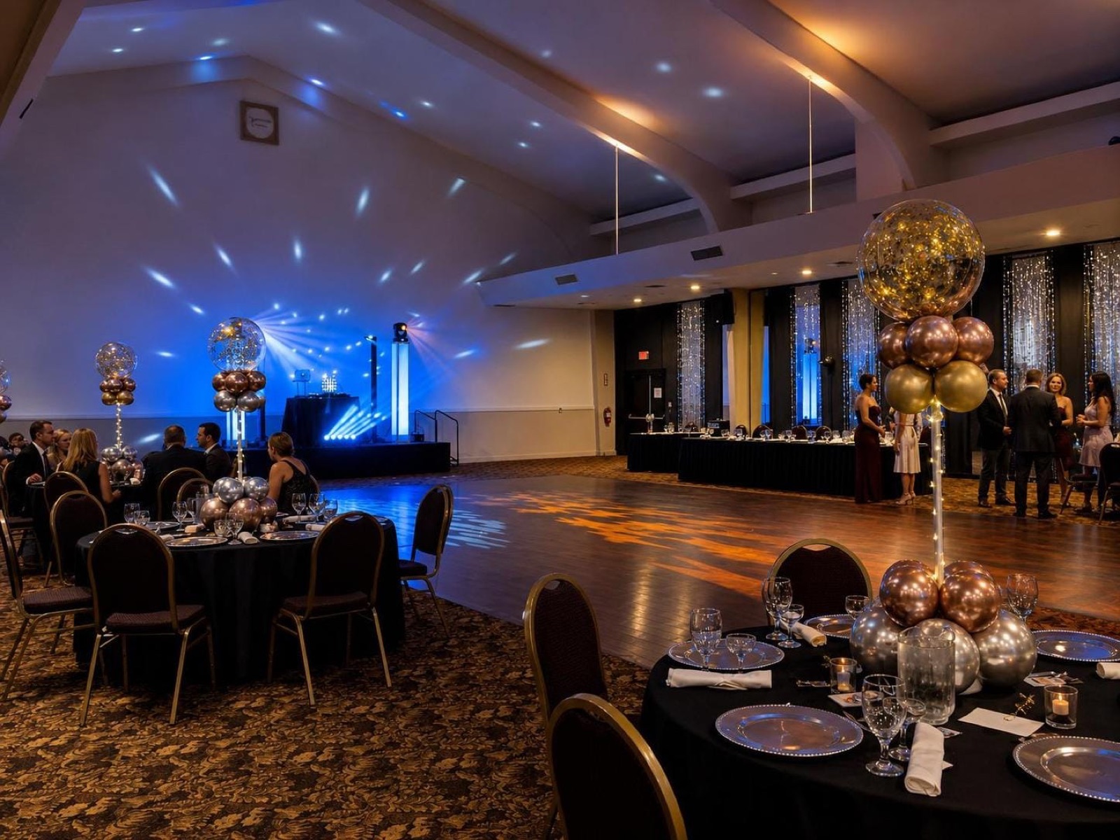 Wedding Uplighting & Dance Floor Lighting: Is It Worth It? — Modern Wedding DJs