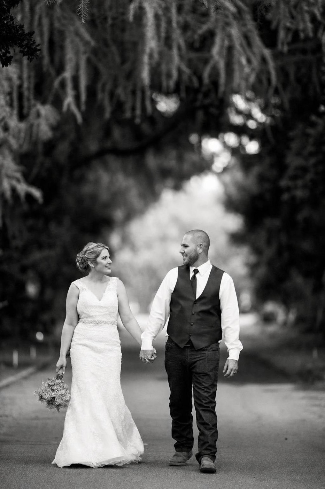 How to Choose Your Wedding First Dance Song