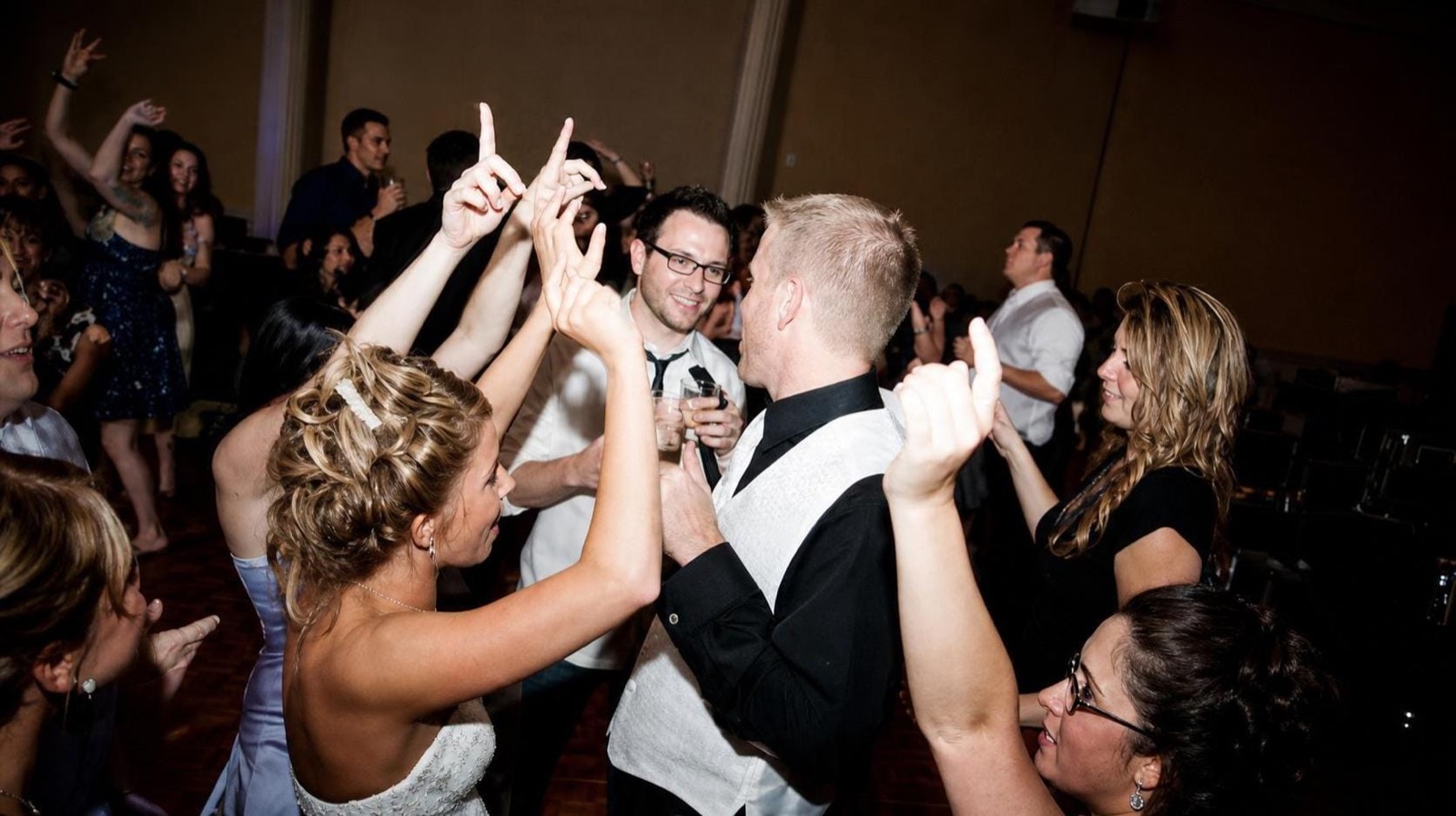 Why Your Wedding DJ Asks for a Meal — and Where They Should Sit