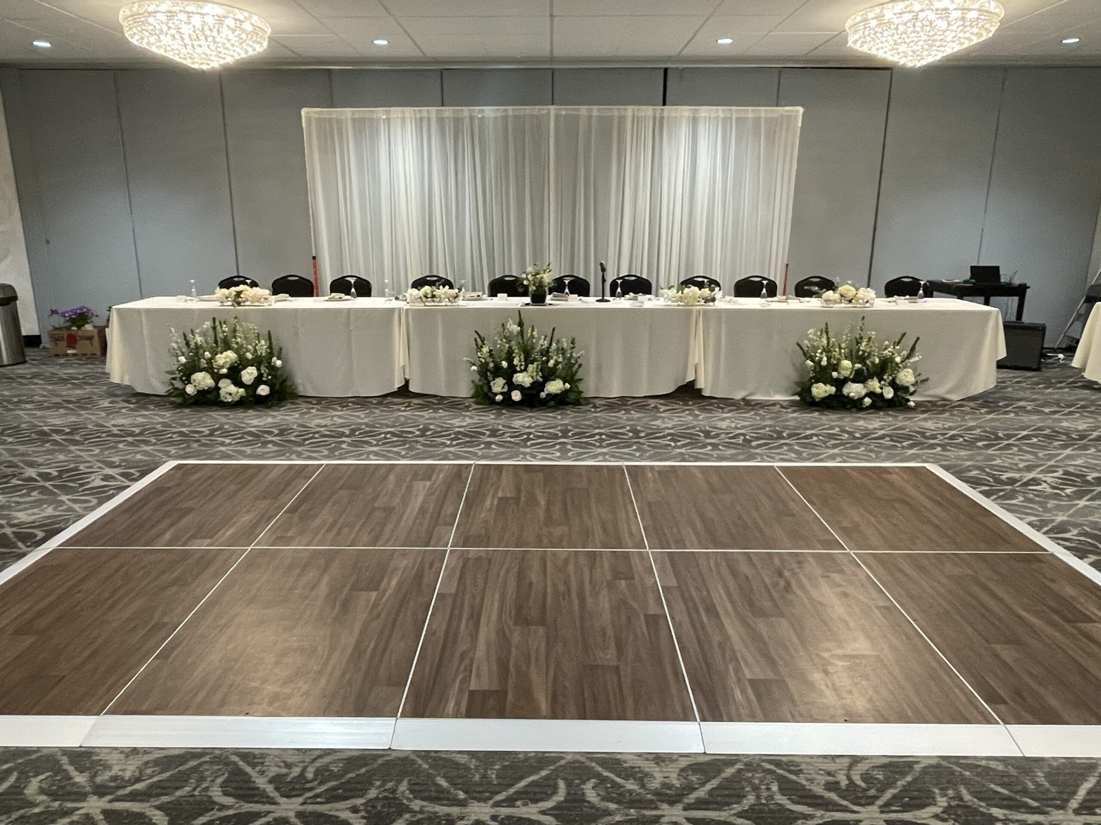 The Hoek Room arranged for an event at 1612 Training and Event Center in Modesto, California