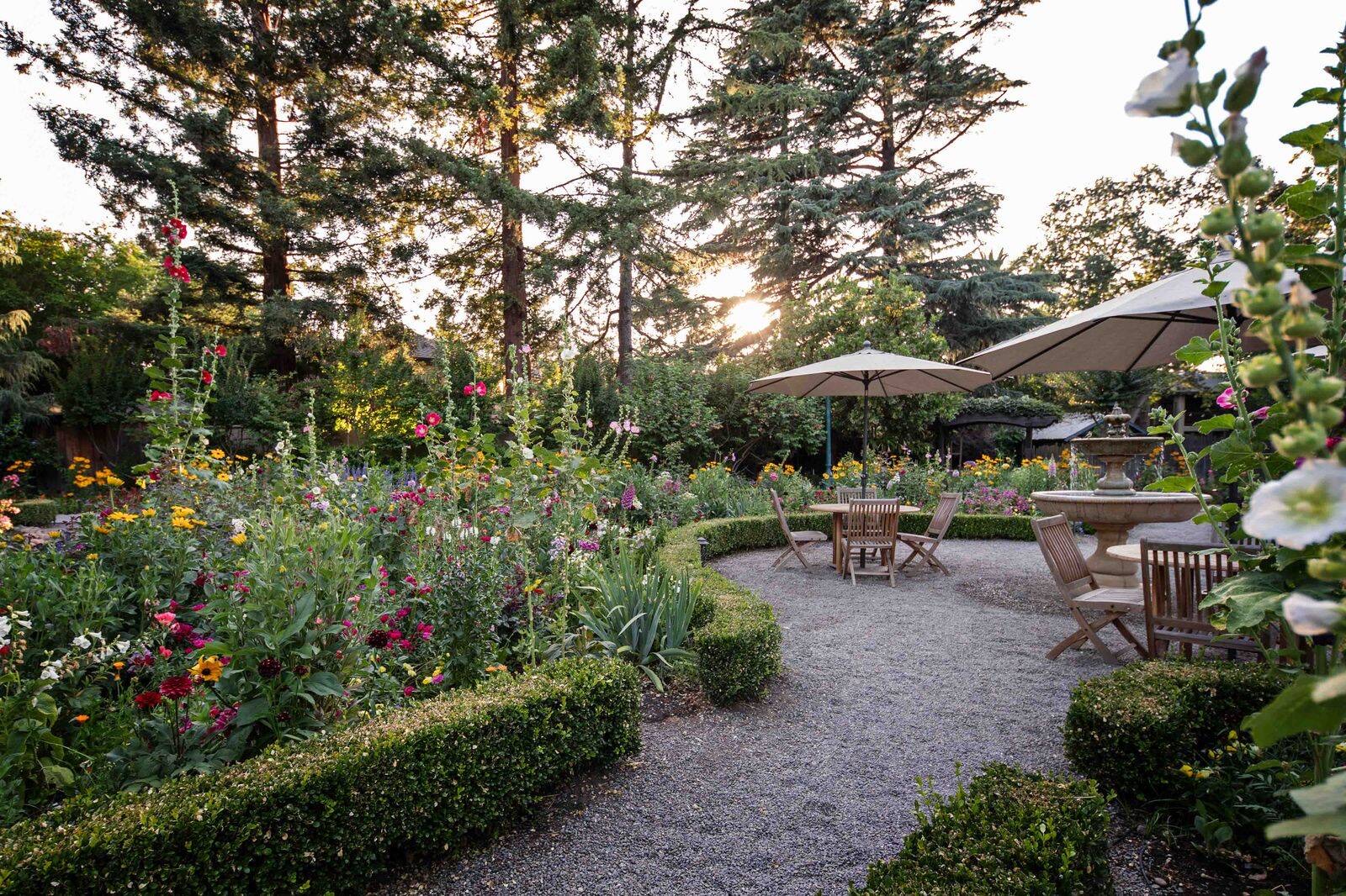 Botanical gardens and grounds at Appellation Lodi - Wine & Roses Resort and Spa in Lodi, California