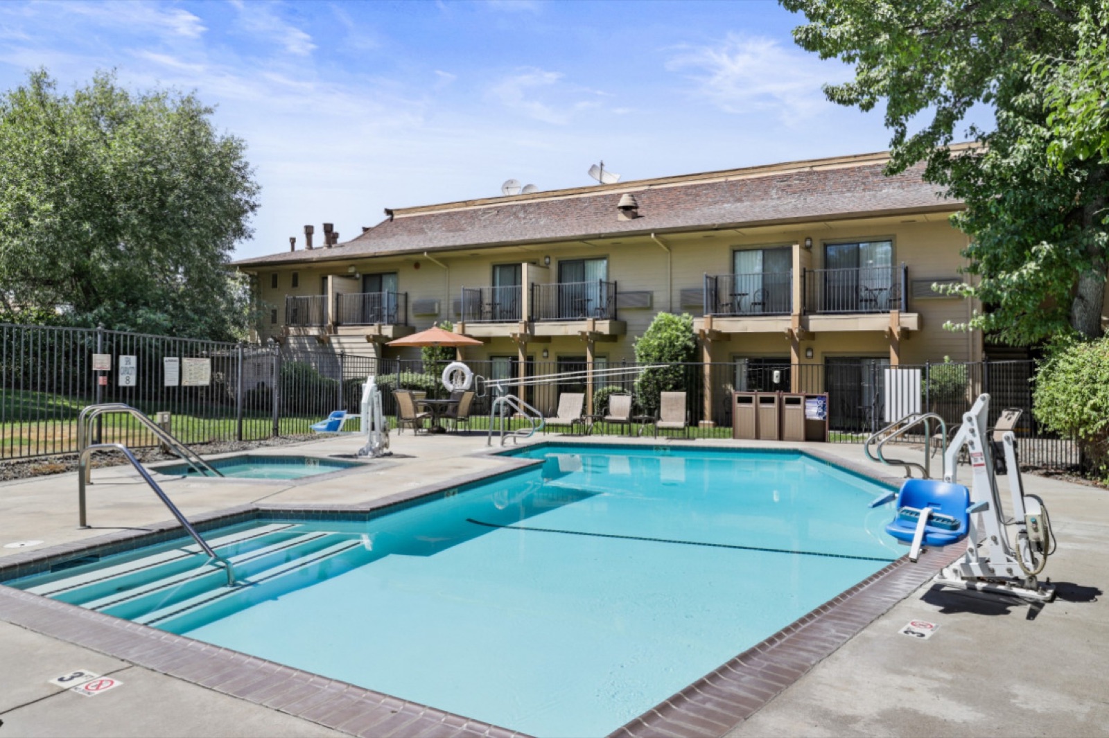 Interior space at Best Western Plus Sonora Oaks Hotel & Conference Center wedding venue in Sonora, California