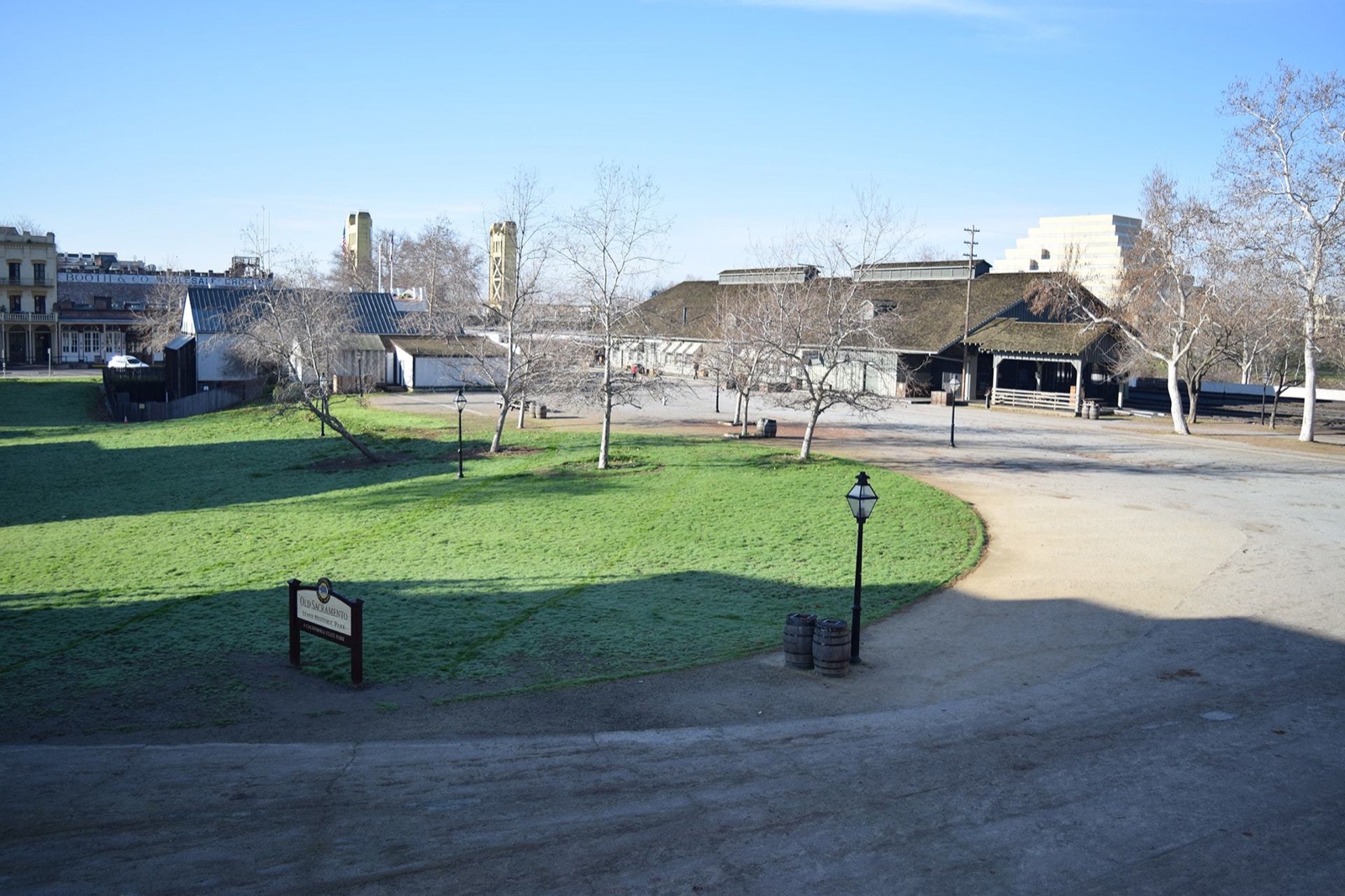 The outdoor 1849 Scene lawn ceremony area at the California State Railroad Museum in Old Sacramento