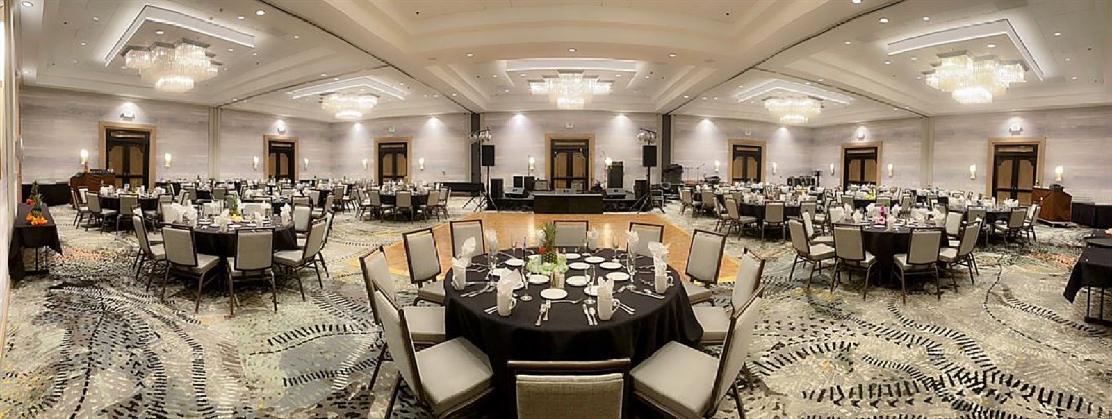 DoubleTree by Hilton Hotel Modesto