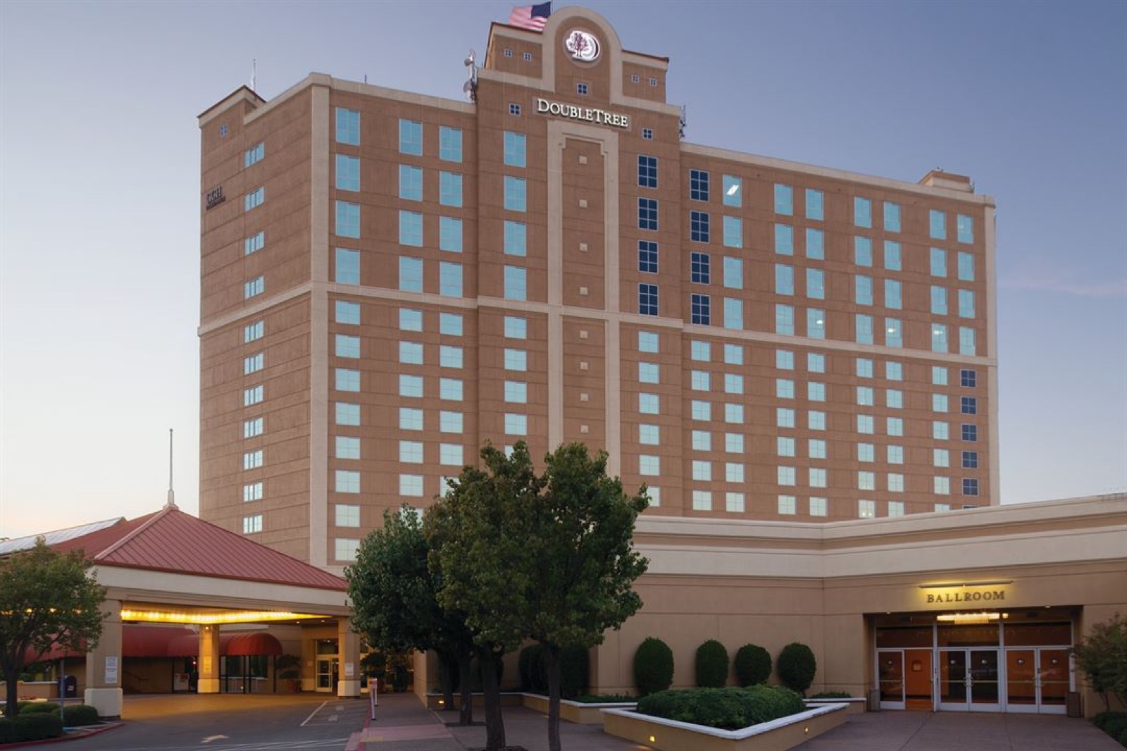 Renovated event space at DoubleTree by Hilton Hotel Modesto wedding venue in Modesto, California