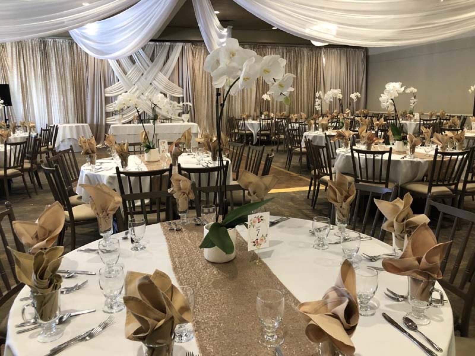 Wedding reception space at Fort Washington Golf & Country Club in Fresno, California