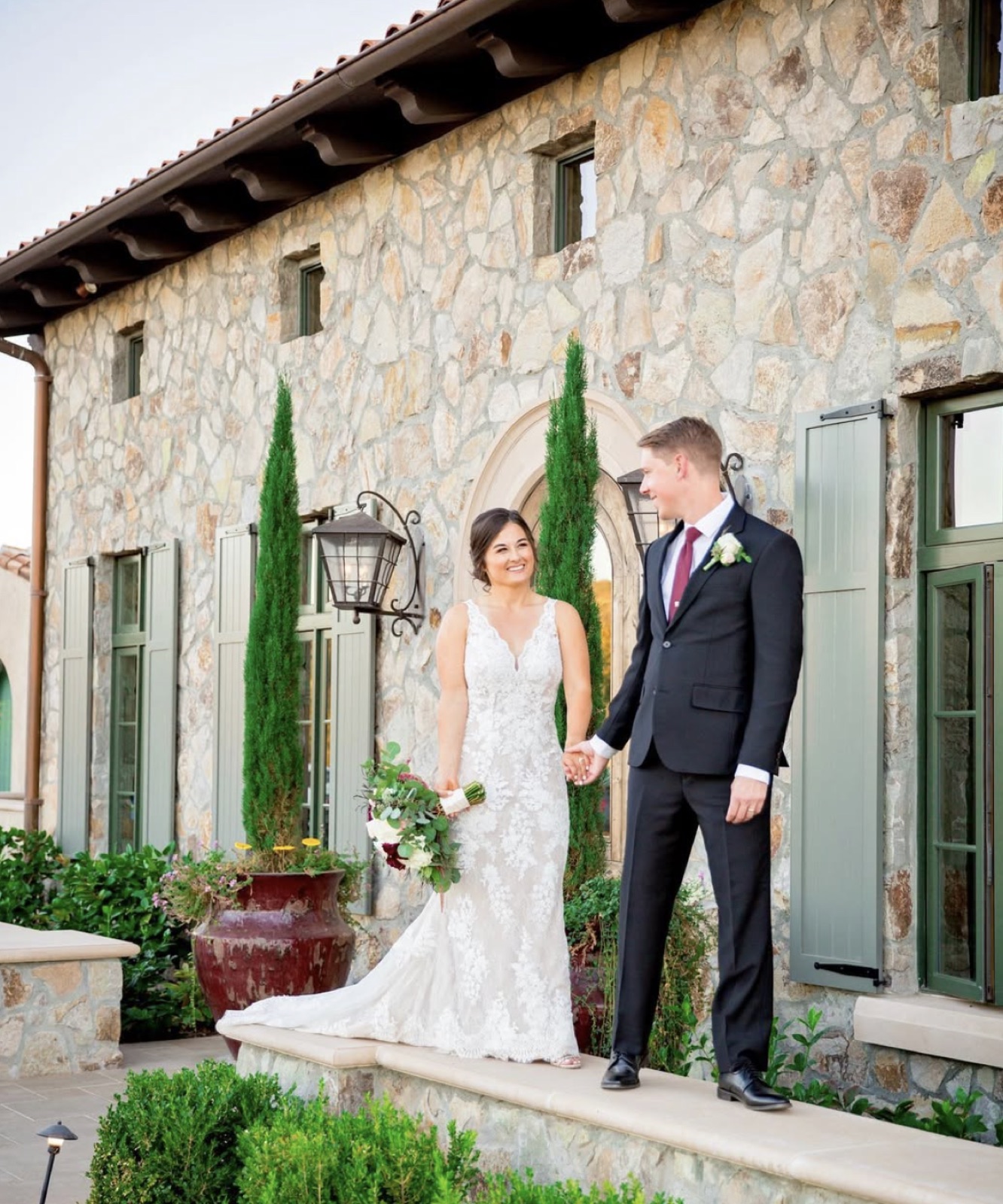 Newlyweds celebrating at Grand Reserve Inn wedding venue in Plymouth, California