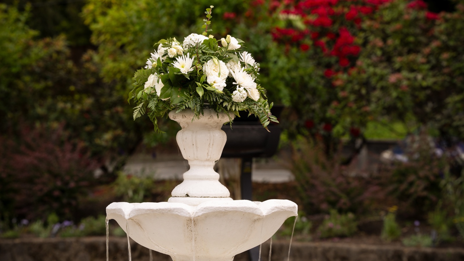 Garden fountain on the reception patio at Hacienda de Las Flores in Moraga, CA