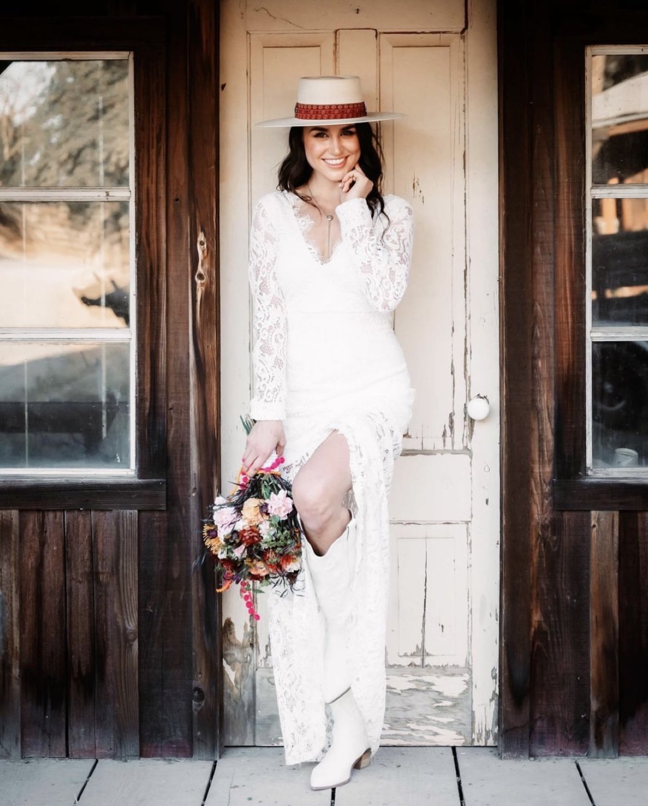 Hurst Ranch wedding venue exterior in Jamestown, California