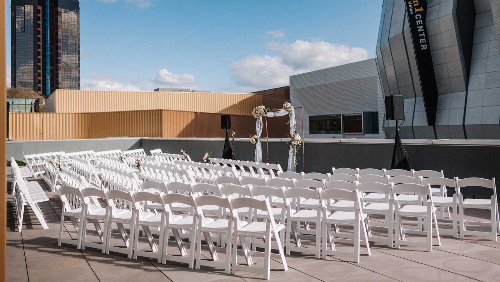 Outdoor ceremony on the Magnolia Terrace at the Kimpton Sawyer Hotel in Sacramento