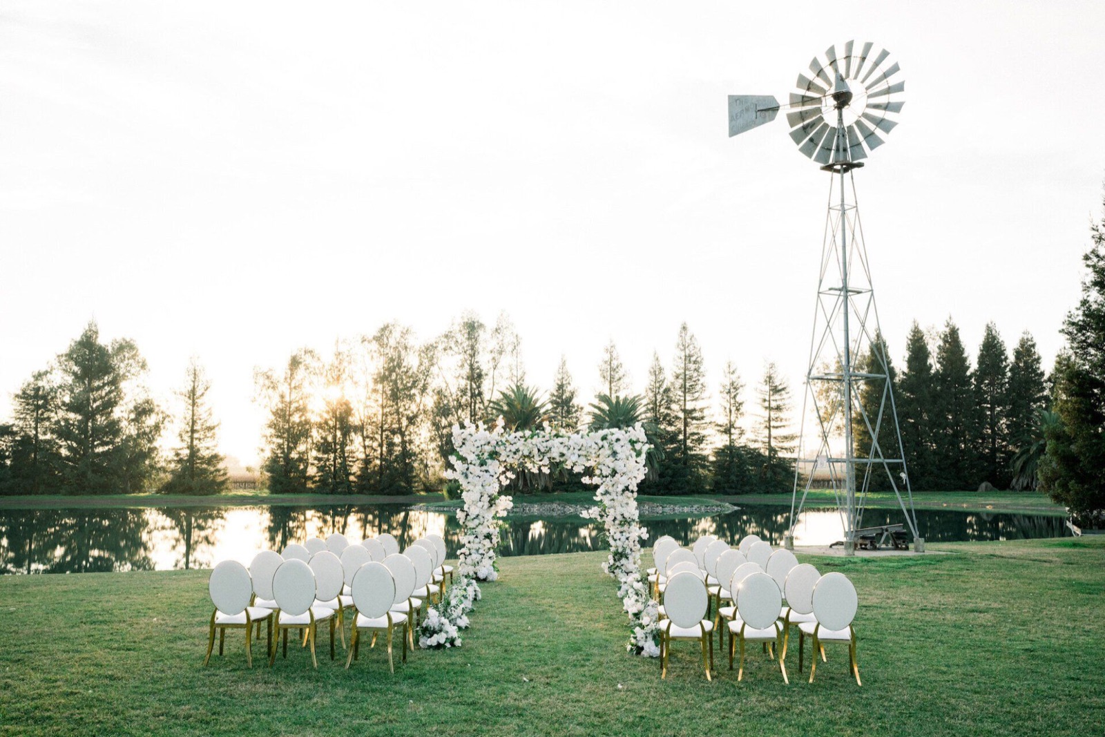 Estate exterior and grounds at Lakeview Estates & Winery in Sacramento, California