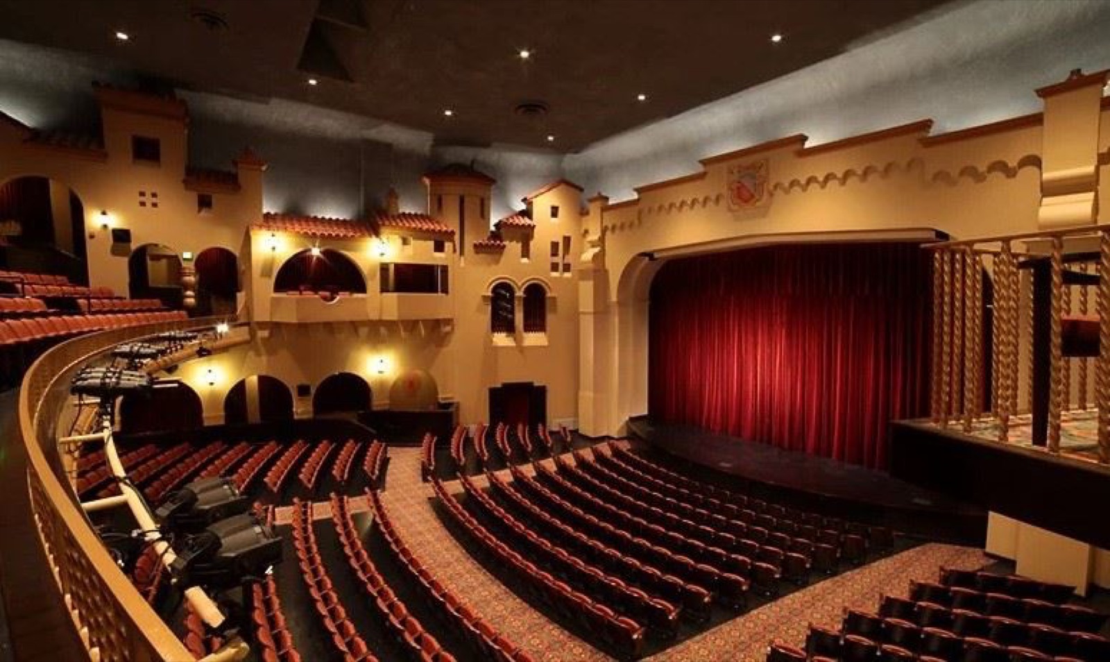 Event space configuration at the Merced Theatre wedding venue in Merced, California
