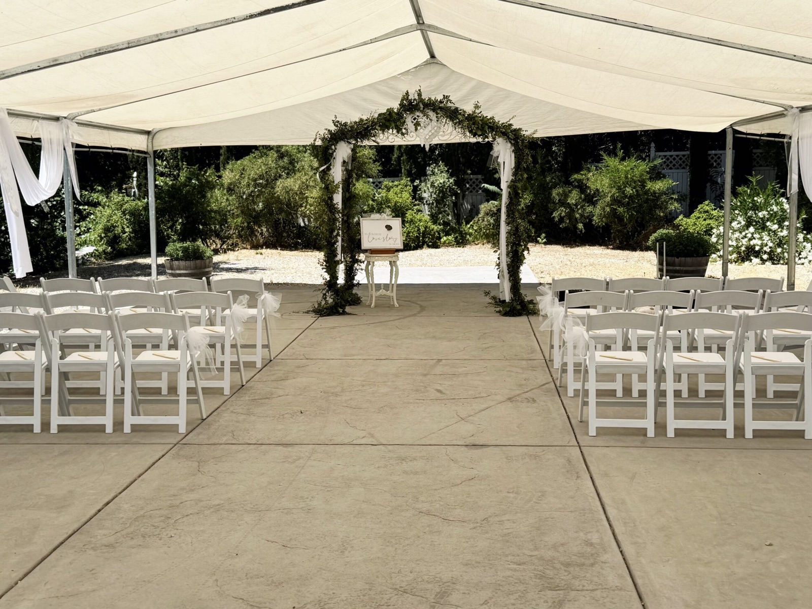 Reception space at Murphys Historic Hotel wedding venue in Murphys, California
