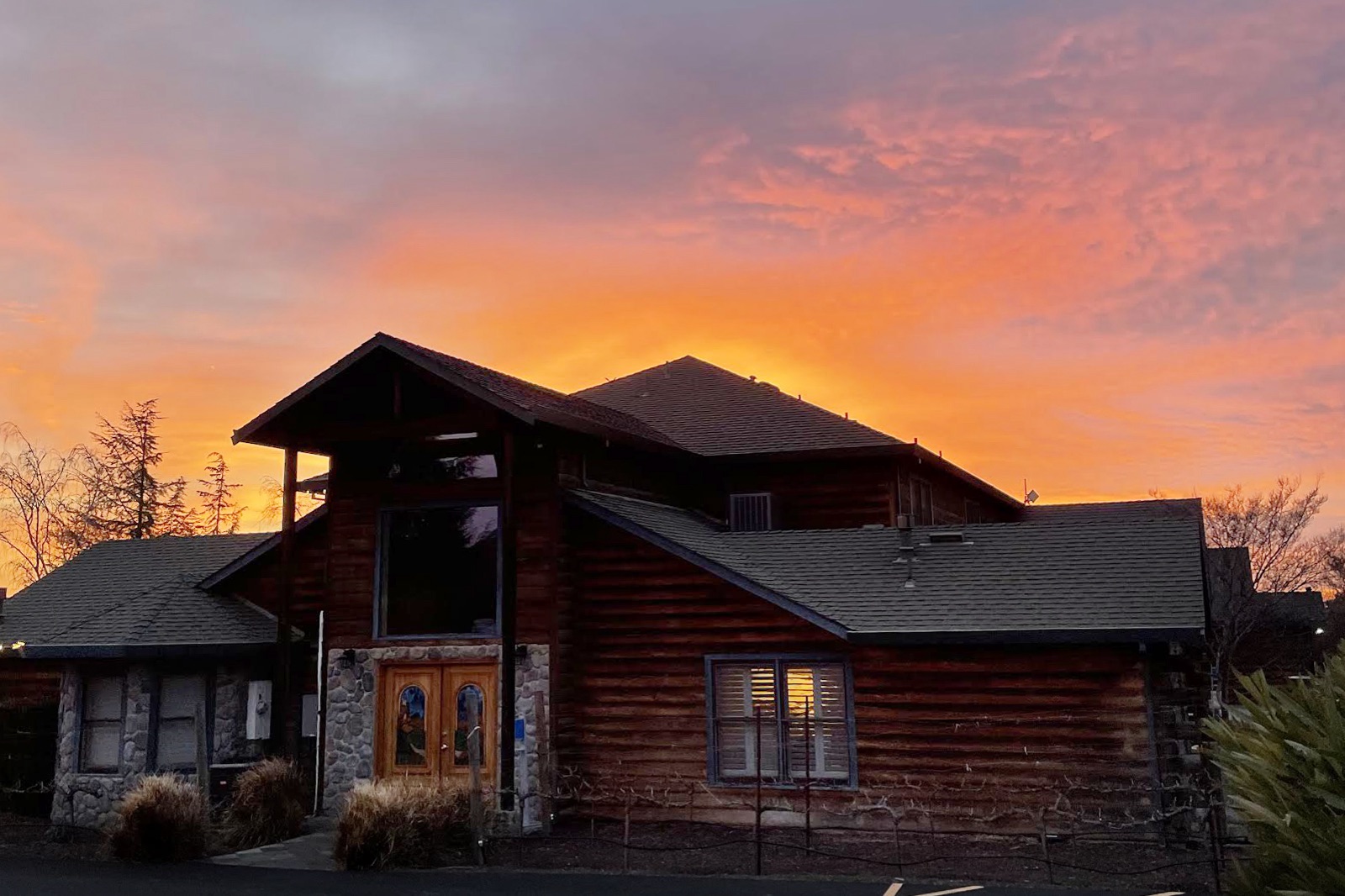 Exterior view of Purple Orchid Wine Country Resort & Spa wedding venue in Livermore, California