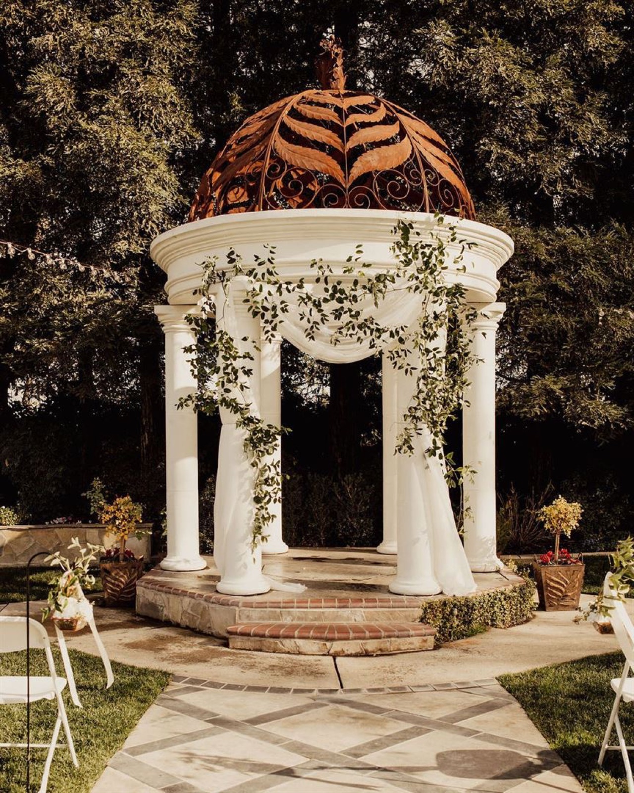 Exterior of Redwood Events (Vintage Gardens) wedding venue in Modesto, California