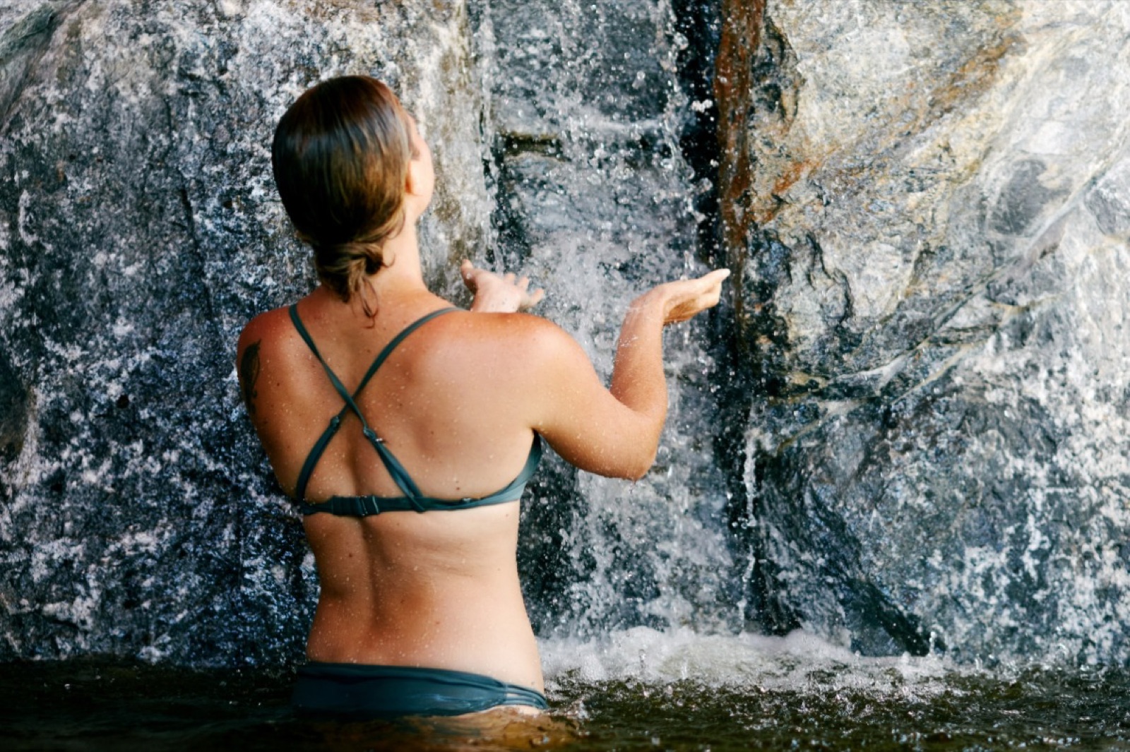 Spa soaking tub with waterfall at Rush Creek Lodge & Spa wedding venue in Groveland, California