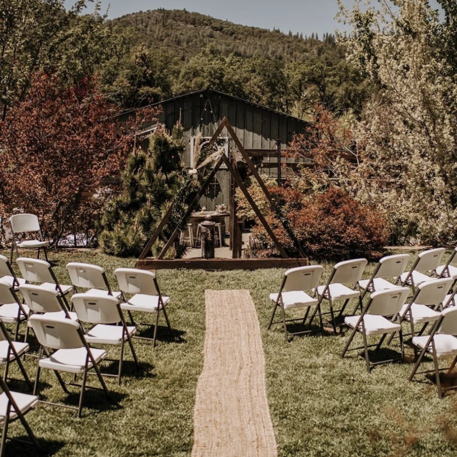 Outdoor ceremony lawn at Savanna Gardens at The Barn in Sonora, California