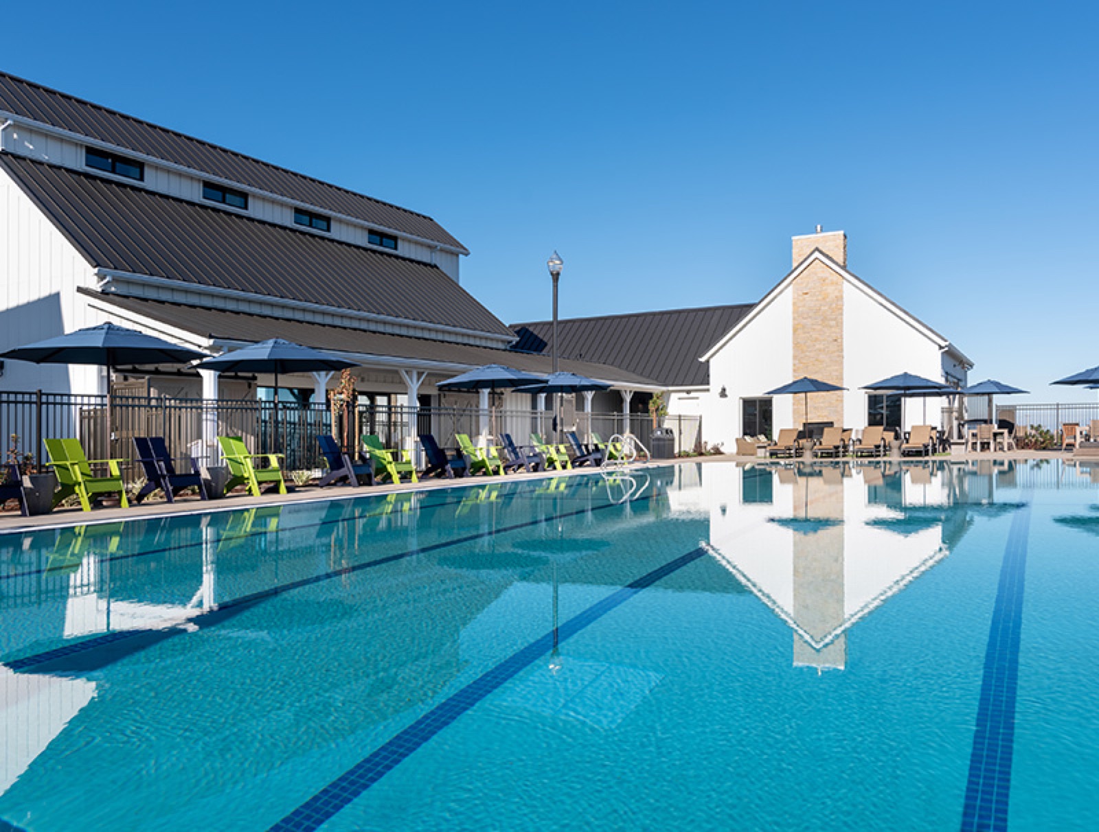 Landscaped pool and amenity area at Tracy Hills in Tracy, California