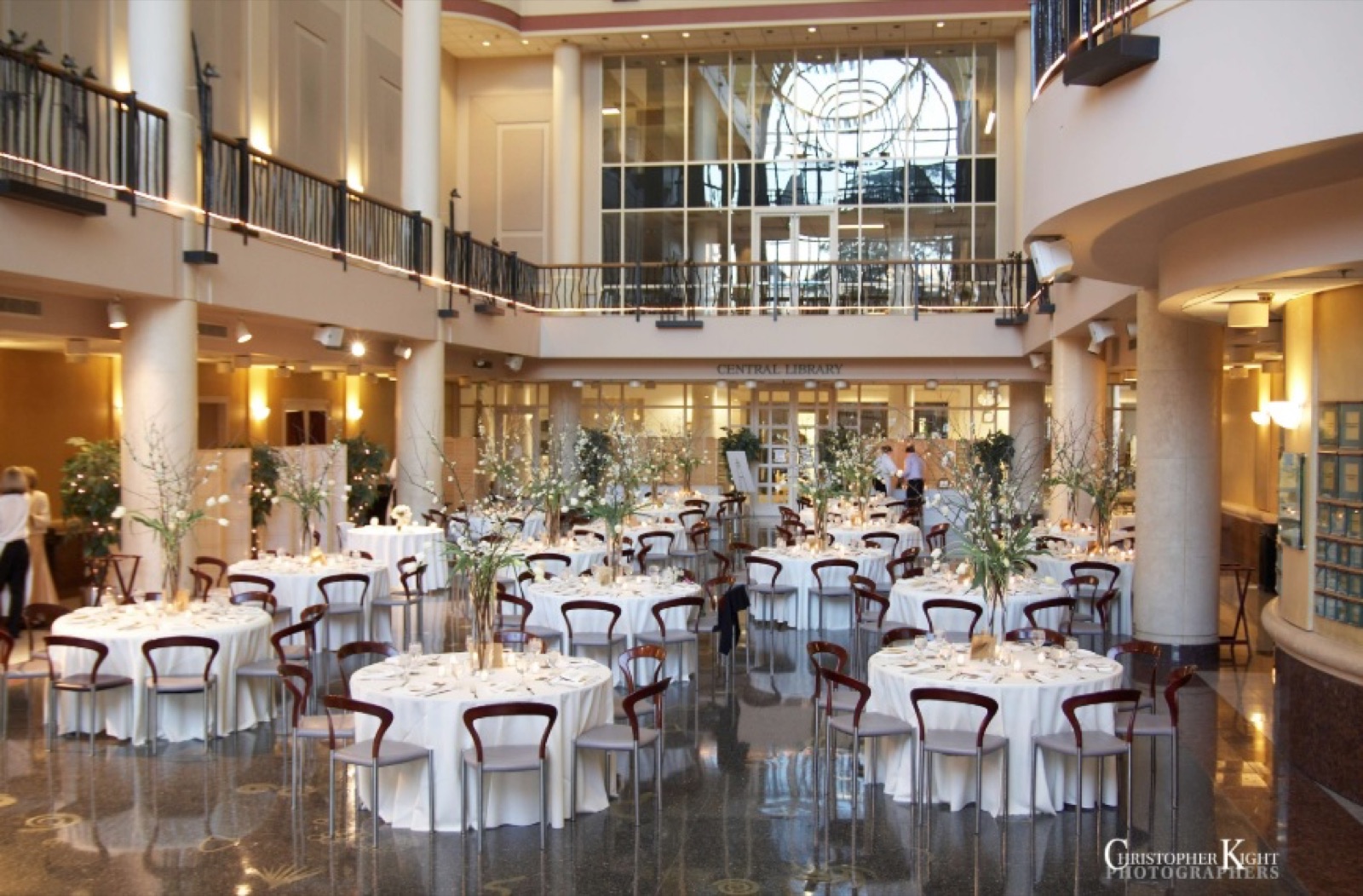 Tsakopoulos Library Galleria