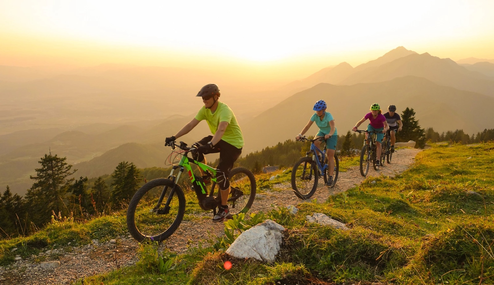 Yosemite Pines RV Resort & Family Lodging